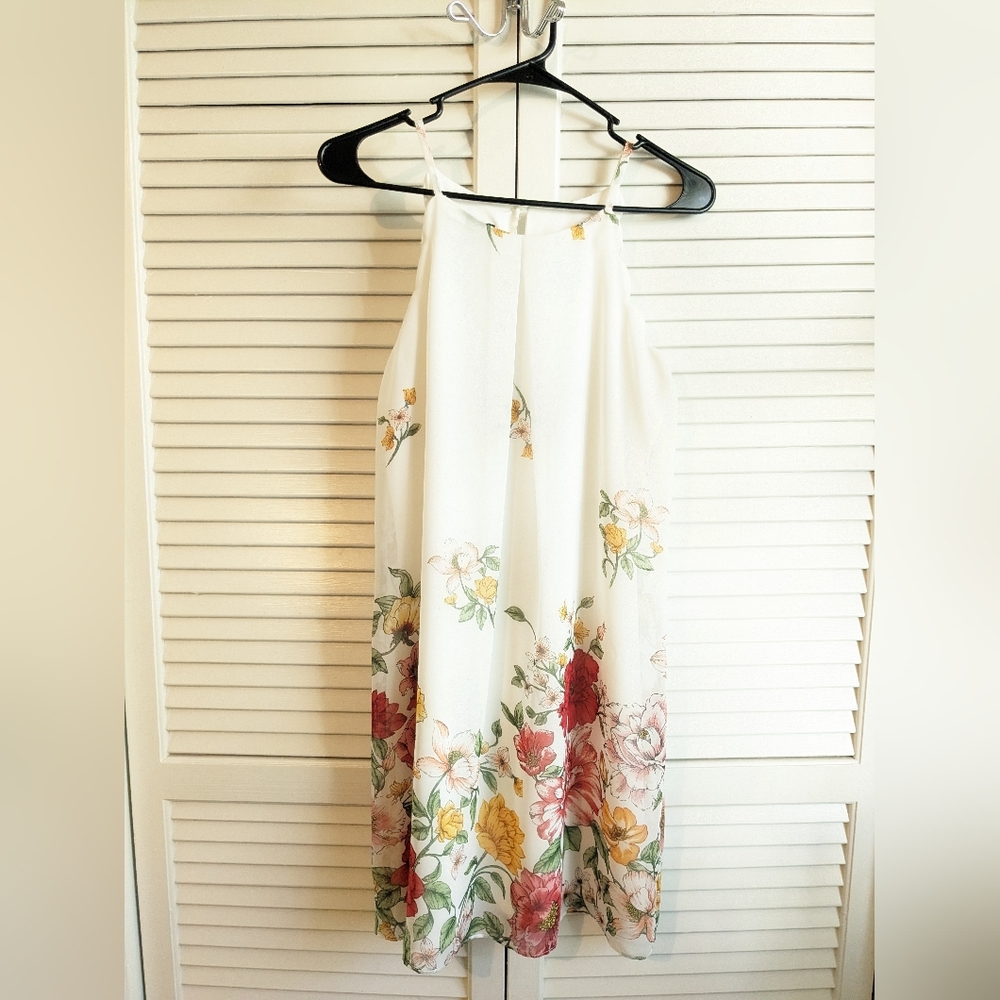 Floral sleeveless swing dress